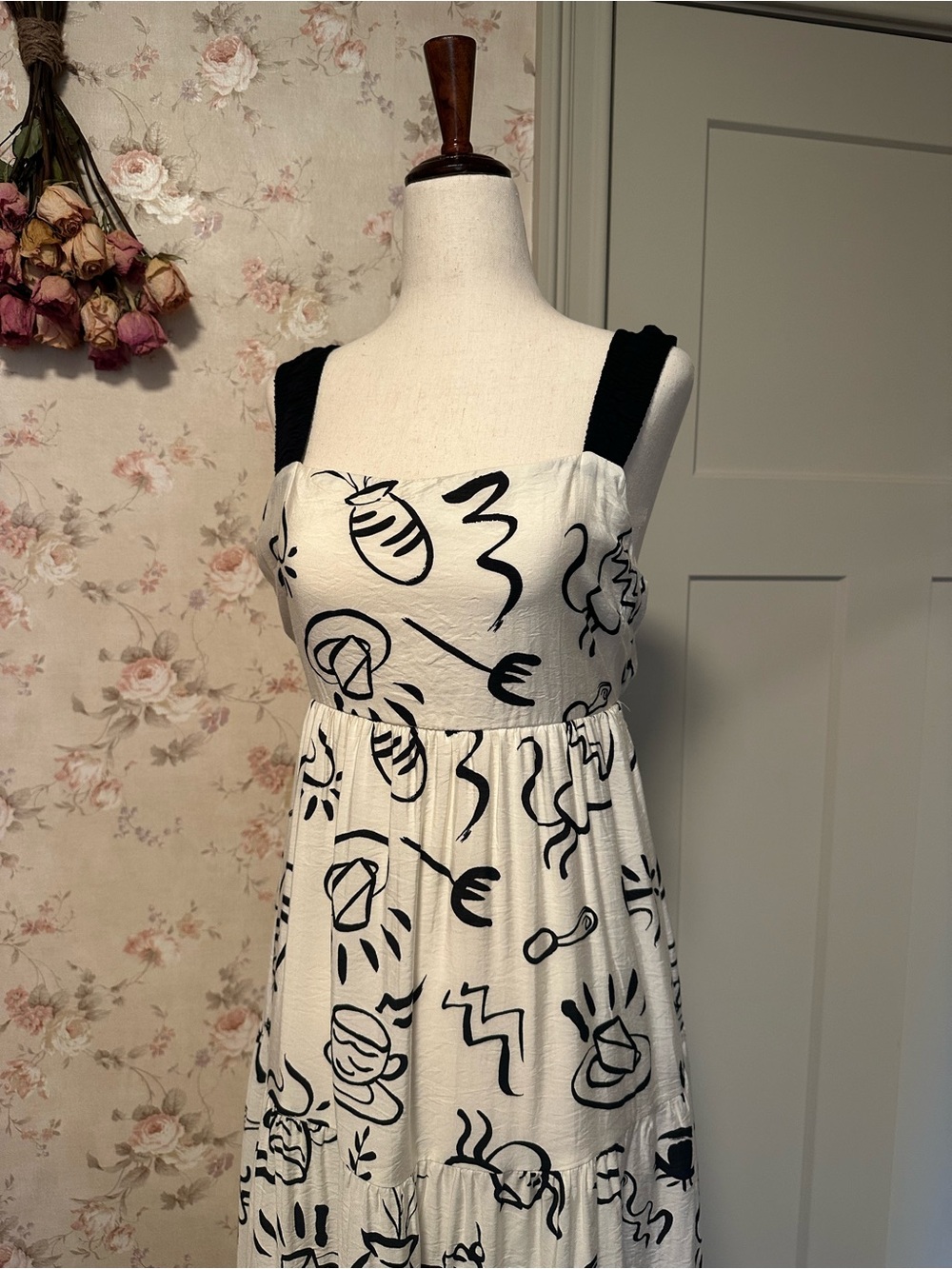 Maxi Dress By The River Doodle Print Tiered M Black White Bow Strap - Picture 5 of 16